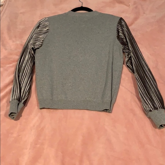 Grey Sweater - Picture 2 of 2